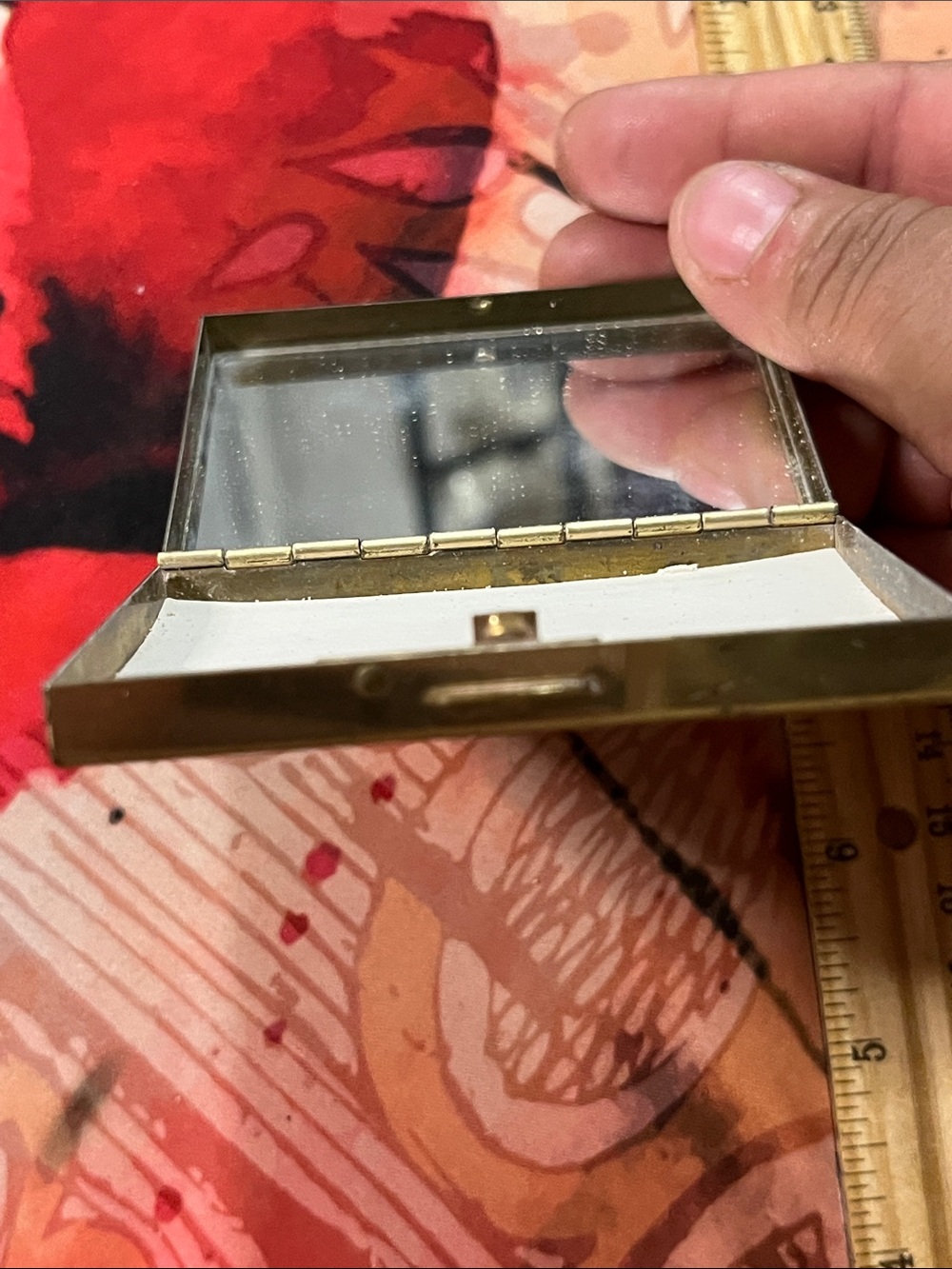 Antique Silver Engraved Rectangular Compact Case - Picture 10 of 13